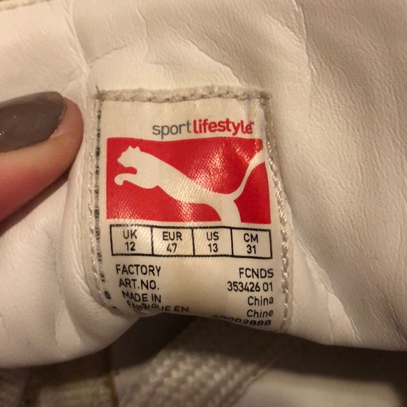 Men’s Puma Customized Sneakers - Picture 4 of 5